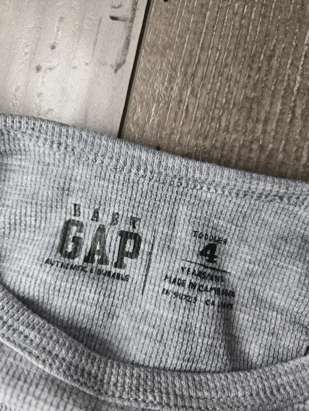Baby Gap Gray Waffle Knit Long Sleeve Thermal Tee T-Shirt Size 4T Toddler Boy